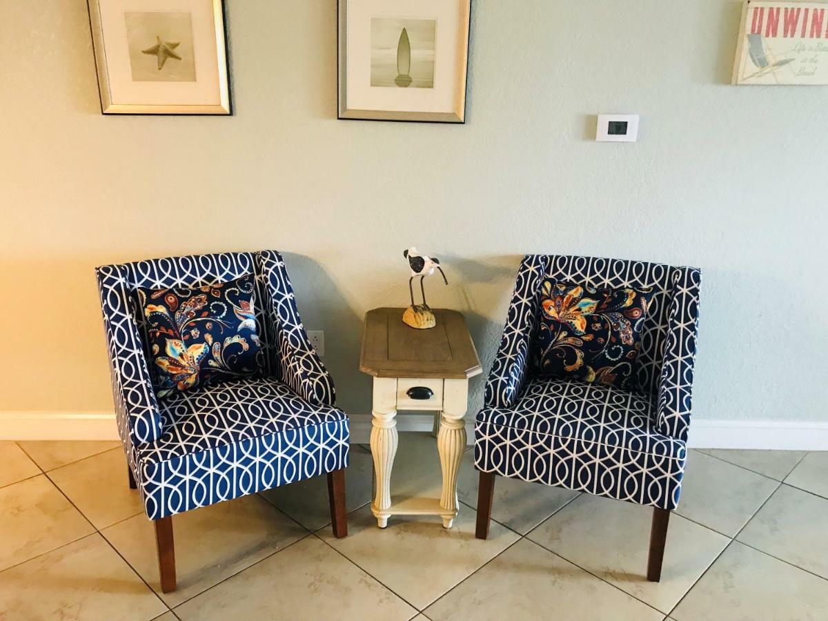 Treasure Island Beach, Fl Waterfront Condo Located Steps Away From The Intracoastal Waterway St. Pete Beach Buitenkant foto